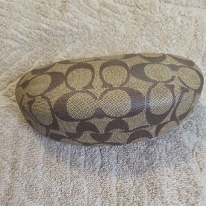 Signature Coach Clamshell Glasses Case